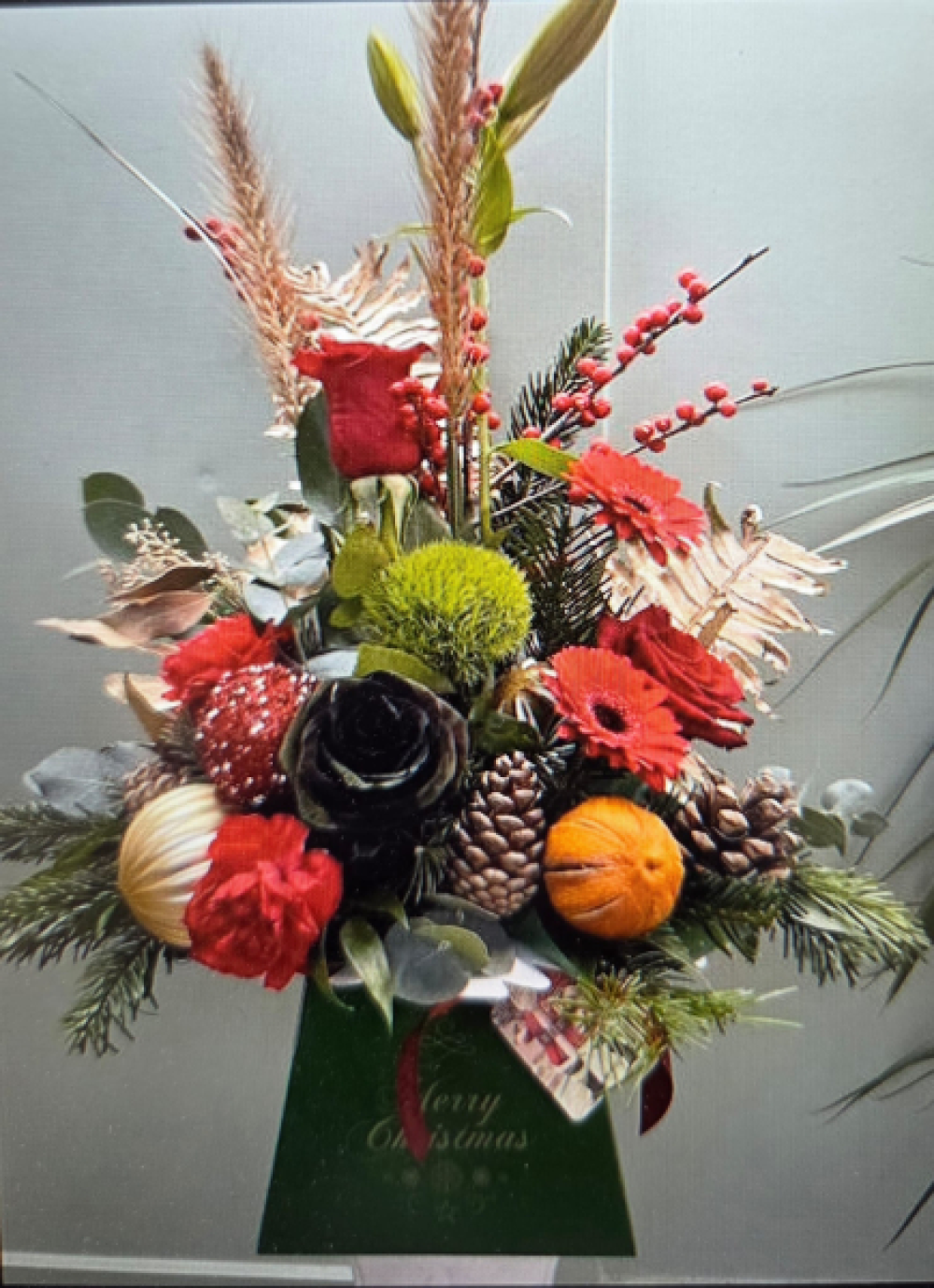 Berries and Baubles Box